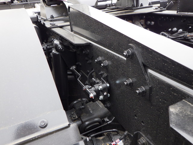 三菱2RG-FP84VERSヘッド10t超11.5tPTO・ダンプレバー付|中古トラックの販売・買取・査定のアイナビ