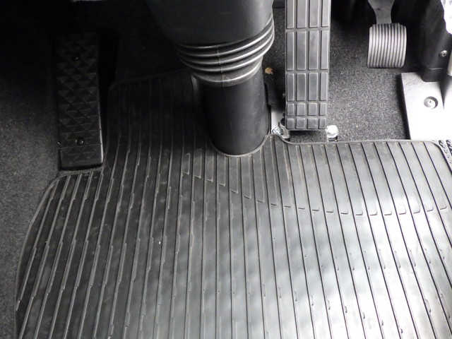 三菱2RG-FP84VERSヘッド10t超11.5tPTO・ダンプレバー付|中古トラックの販売・買取・査定のアイナビ