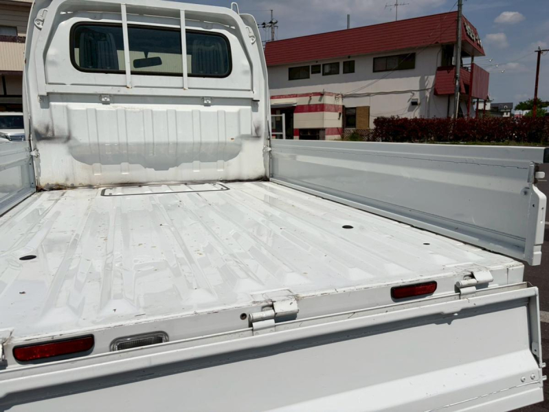 KCエアコンパワステ助手席SRSエアバッグ走行8千km台|中古トラックの販売・買取・査定のアイナビ