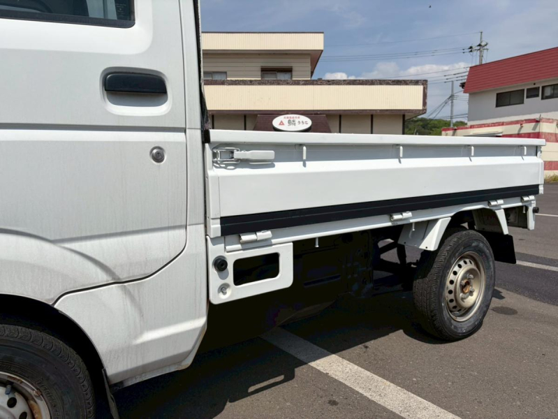 KCエアコンパワステ助手席SRSエアバッグ走行8千km台|中古トラックの販売・買取・査定のアイナビ