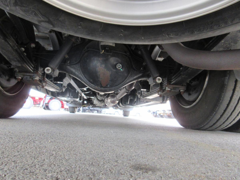 ロング 25人乗り 自動スィングドア リヤ観音扉|中古トラックの販売・買取・査定のアイナビ