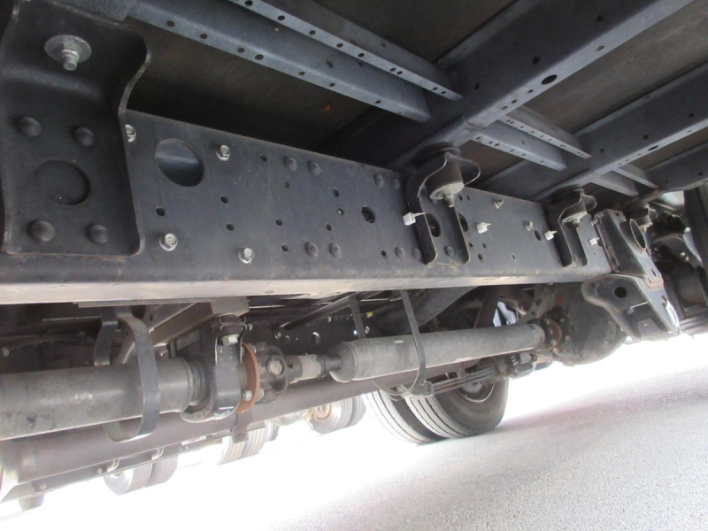 ロング 25人乗り 自動スィングドア リヤ観音扉|中古トラックの販売・買取・査定のアイナビ