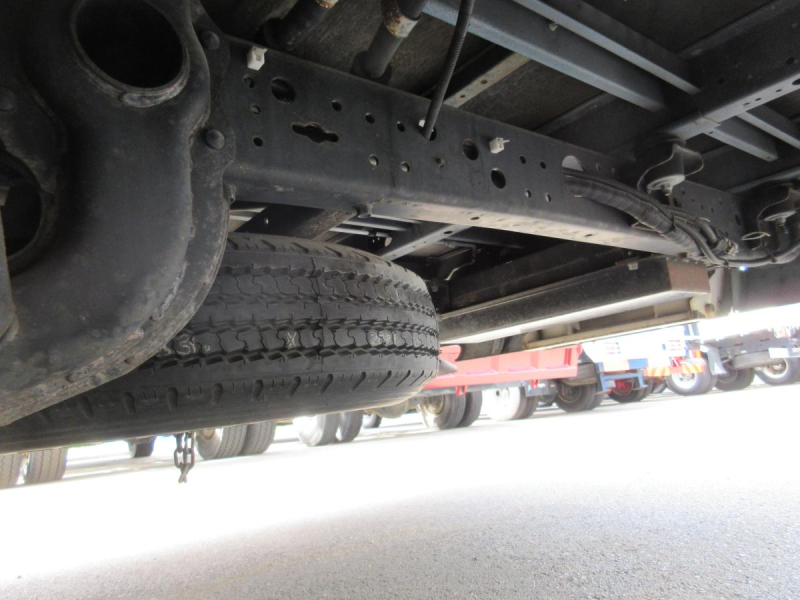 ロング 25人乗り 自動スィングドア リヤ観音扉|中古トラックの販売・買取・査定のアイナビ