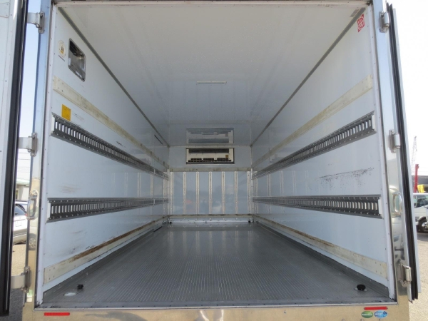 三菱ファイター冷蔵冷凍車ゲート付|中古トラックの販売・買取・査定のアイナビ