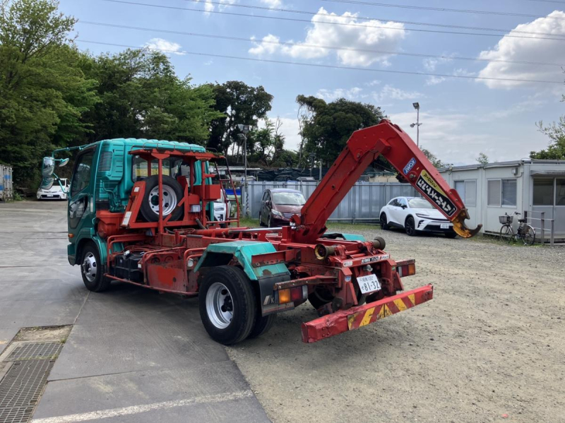 H28年式、ファイター、フックロール、ショートキャブ、車検付|中古トラックの販売・買取・査定のアイナビ