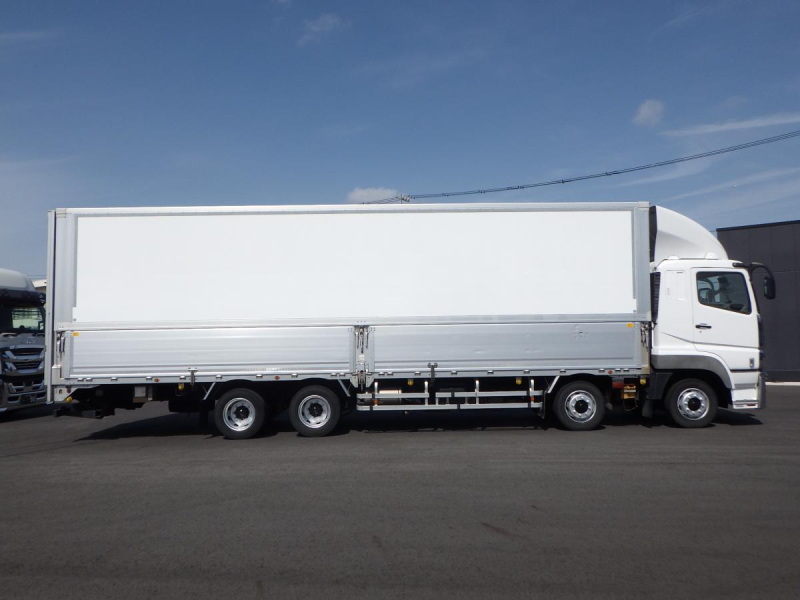 4軸低床 コンビゲート 後輪エアサス|中古トラックの販売・買取・査定のアイナビ