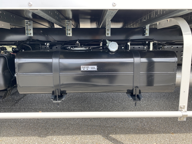 キャンター ワイド超ロング 高床 ラッシング2段 サイドドア 跳上ゲート付 積載3,500kg|中古トラックの販売・買取・査定のアイナビ