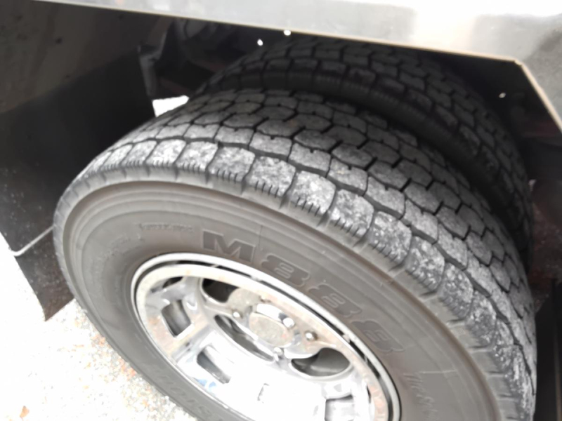 平成23年式 いすゞ フォワード 6800㍑ バキューム|中古トラックの販売・買取・査定のアイナビ