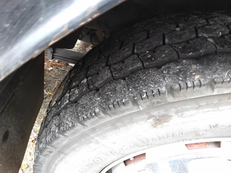 平成23年式 いすゞ フォワード 6800㍑ バキューム|中古トラックの販売・買取・査定のアイナビ