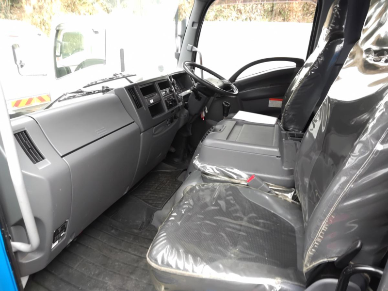 平成23年式 いすゞ フォワード 6800㍑ バキューム|中古トラックの販売・買取・査定のアイナビ