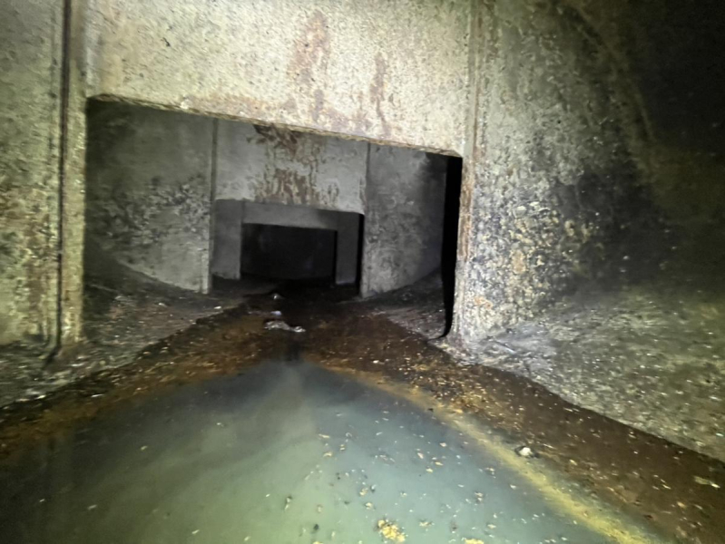 平成23年式 いすゞ フォワード 6800㍑ バキューム|中古トラックの販売・買取・査定のアイナビ