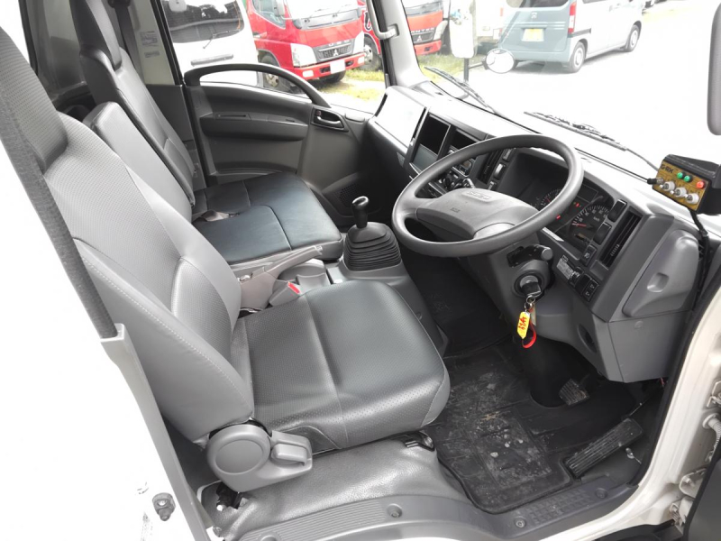 希少 平成30年式 いすゞ ワイド 新明和 6.1m3 回転押出式|中古トラックの販売・買取・査定のアイナビ