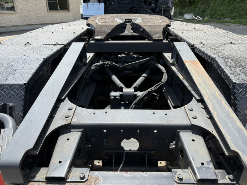 H30年式、プロフィア、2デフトラクタ、流体式リターダ付|中古トラックの販売・買取・査定のアイナビ