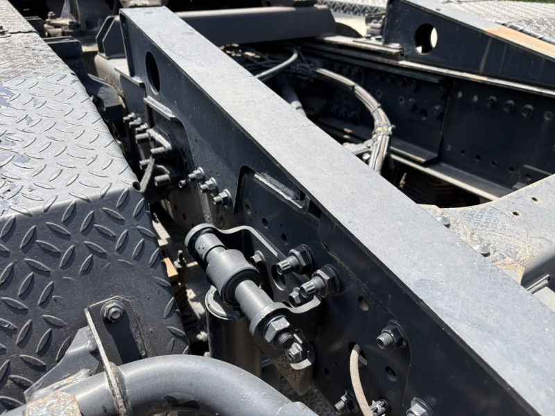 H30年式、プロフィア、2デフトラクタ、流体式リターダ付|中古トラックの販売・買取・査定のアイナビ