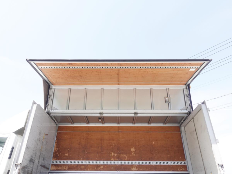 ワイド超ロングアルミウイングアルミウィング|中古トラックの販売・買取・査定のアイナビ