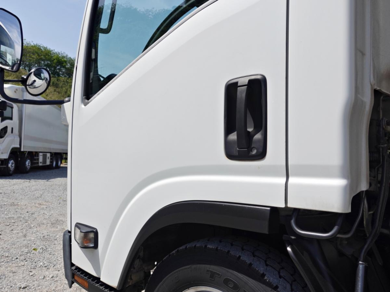 ワイド超ロングアルミウイングアルミウィング|中古トラックの販売・買取・査定のアイナビ