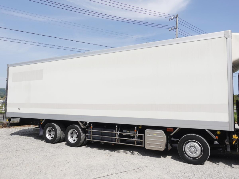 低温冷蔵冷凍大型スタンバイ付き|中古トラックの販売・買取・査定のアイナビ