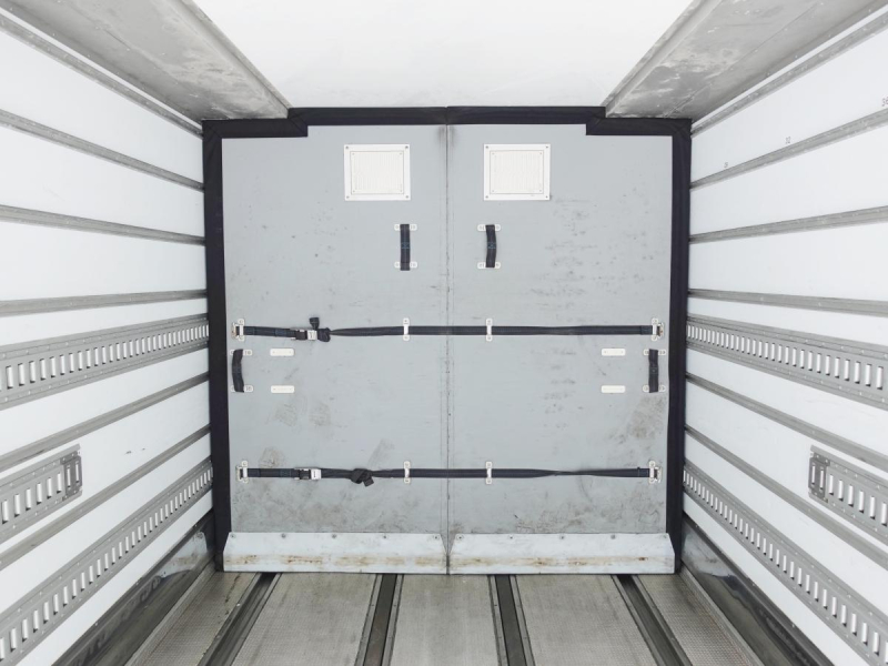 低温冷蔵冷凍大型スタンバイ付き|中古トラックの販売・買取・査定のアイナビ