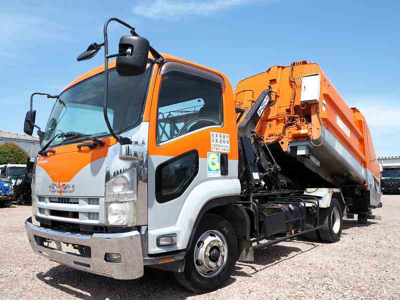 いすゞフォワードコンテナ車パッカーコンテナ付きアームロール|中古トラックの販売・買取・査定のアイナビ