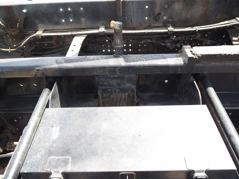 いすゞフォワードコンテナ車パッカーコンテナ付きアームロール|中古トラックの販売・買取・査定のアイナビ