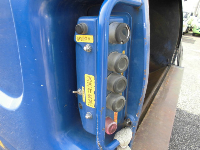 4T パッカー車 回転式 ダンプ式 塵芥車 フジマイティ8立米|中古トラックの販売・買取・査定のアイナビ