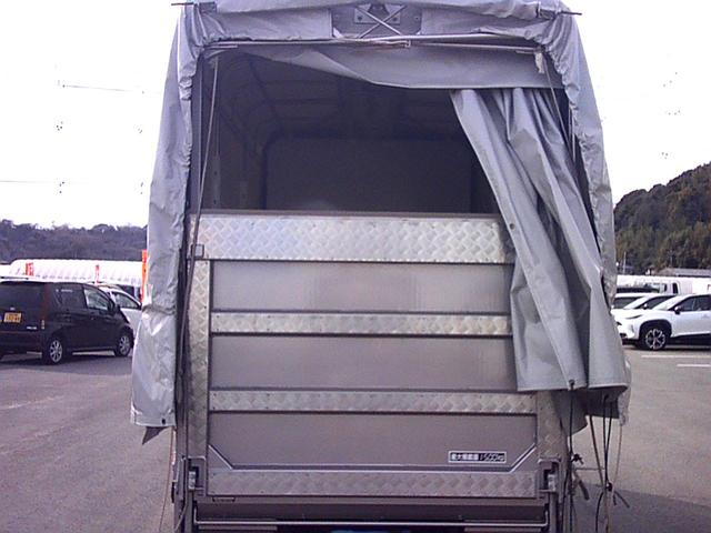三菱ふそう ウイング車 キャンターガッツ|中古トラックの販売・買取・査定のアイナビ