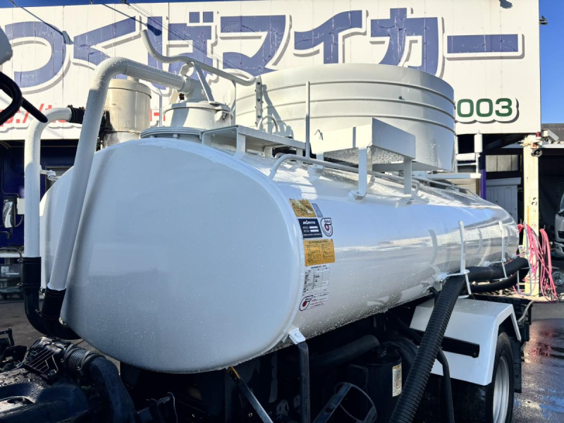 バキューム車 モリタ製3000L|中古トラックの販売・買取・査定のアイナビ
