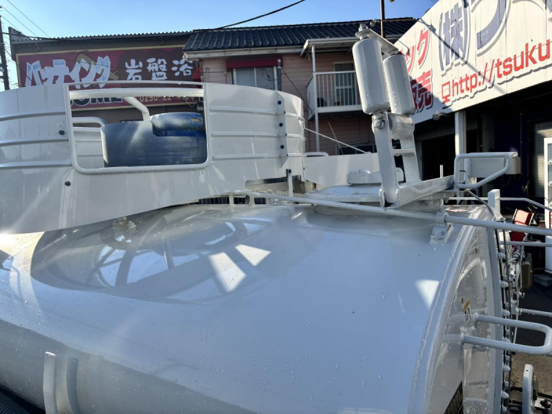 バキューム車 モリタ製3000L|中古トラックの販売・買取・査定のアイナビ