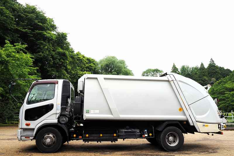 三菱ファイタープレス式10.2立米パッカー車連続スイッチ|中古トラックの販売・買取・査定のアイナビ