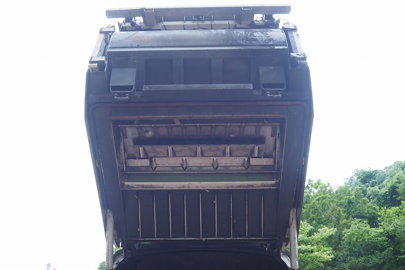 三菱ファイタープレス式10.2立米パッカー車連続スイッチ|中古トラックの販売・買取・査定のアイナビ