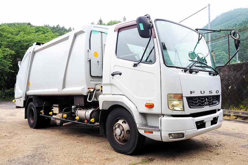 三菱ファイタープレス式10.2立米パッカー車連続スイッチ|中古トラックの販売・買取・査定のアイナビ
