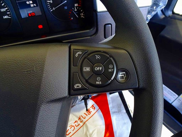 ファイター3.45t標準ベッドレスアームロール220ps未使用車|中古トラックの販売・買取・査定のアイナビ