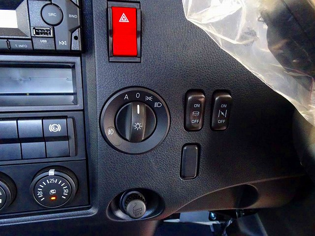 ファイター3.45t標準ベッドレスアームロール220ps未使用車|中古トラックの販売・買取・査定のアイナビ