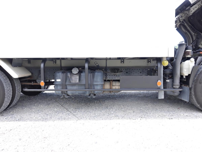 パワーゲート-5度冷蔵冷凍ワイドロング|中古トラックの販売・買取・査定のアイナビ