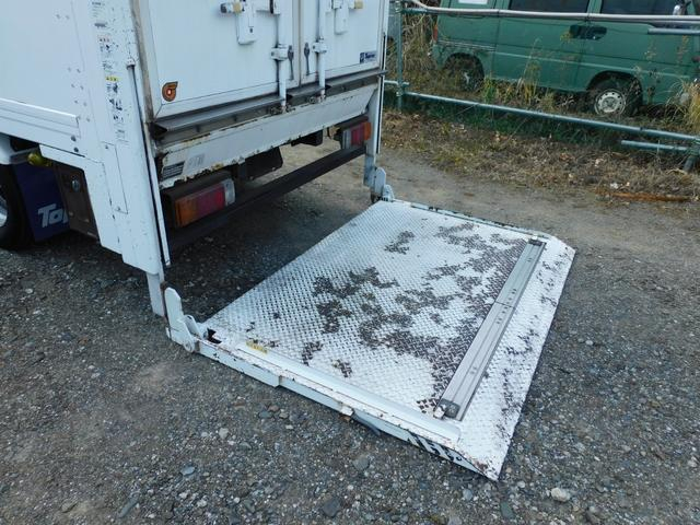 日野 バン車 デュトロ|中古トラックの販売・買取・査定のアイナビ