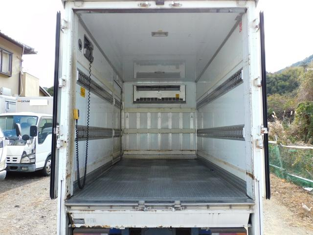 日野 バン車 デュトロ|中古トラックの販売・買取・査定のアイナビ