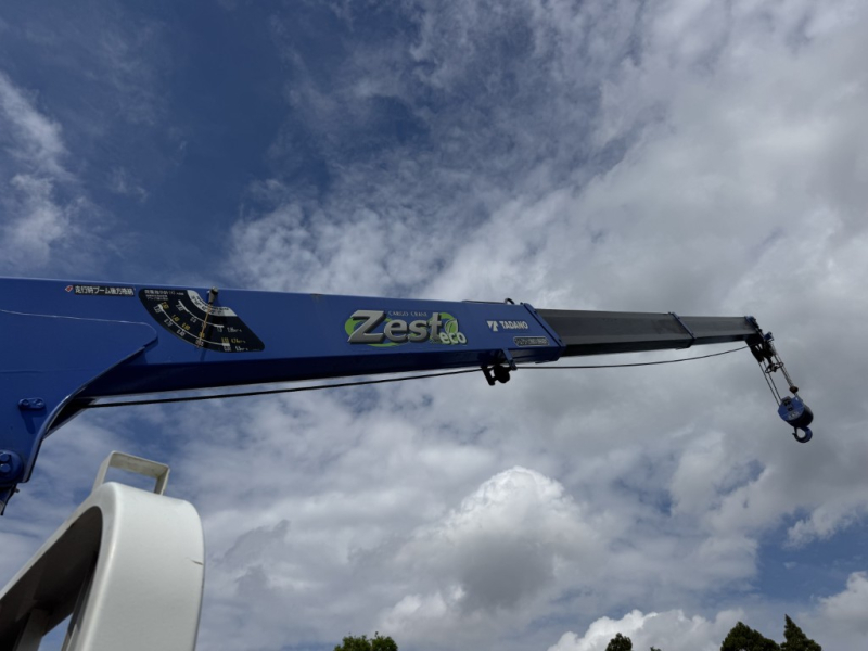 標準ロング2.6t吊3段タダノZE263MHラジコン付き|中古トラックの販売・買取・査定のアイナビ