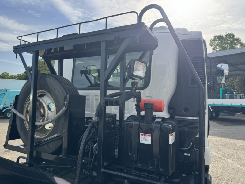 新明和アームロールCCA44-31Nツインホイスト車検付|中古トラックの販売・買取・査定のアイナビ