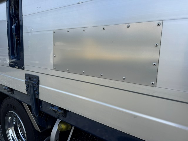 平成25年式☆日野レンジャ― 7200ワイドアルミウイング|中古トラックの販売・買取・査定のアイナビ