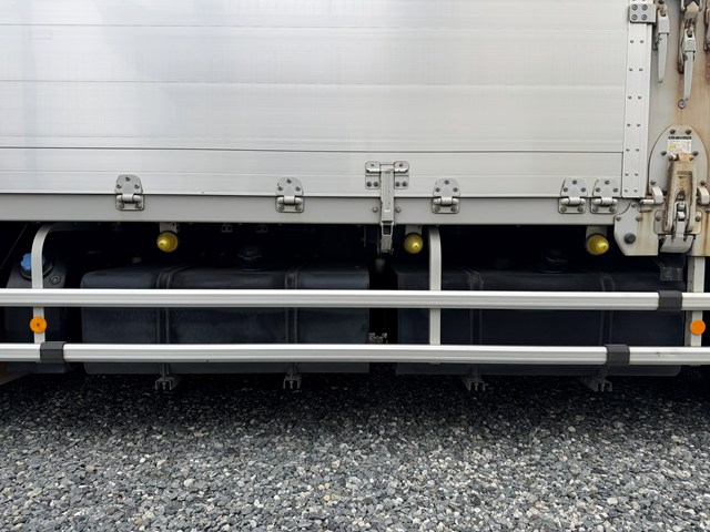 平成29年式☆UDクオン ハイルーフアルミウイング 車検付き|中古トラックの販売・買取・査定のアイナビ