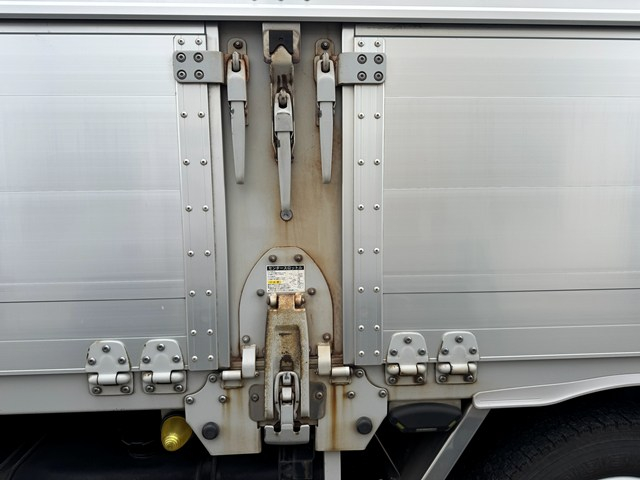 平成29年式☆UDクオン ハイルーフアルミウイング 車検付き|中古トラックの販売・買取・査定のアイナビ