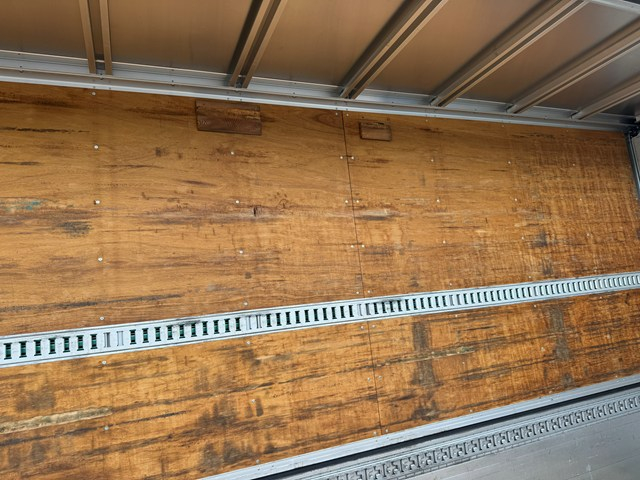 平成29年式☆UDクオン ハイルーフアルミウイング 車検付き|中古トラックの販売・買取・査定のアイナビ