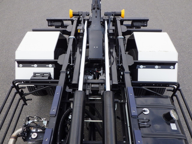 日野2KG-FE2ACAフックロール増トン標準幅格納リアバンパー|中古トラックの販売・買取・査定のアイナビ