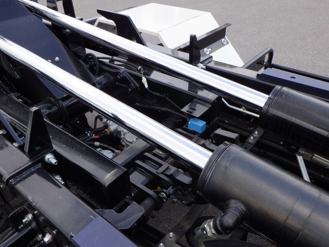 日野2KG-FE2ACAフックロール増トン標準幅格納リアバンパー|中古トラックの販売・買取・査定のアイナビ