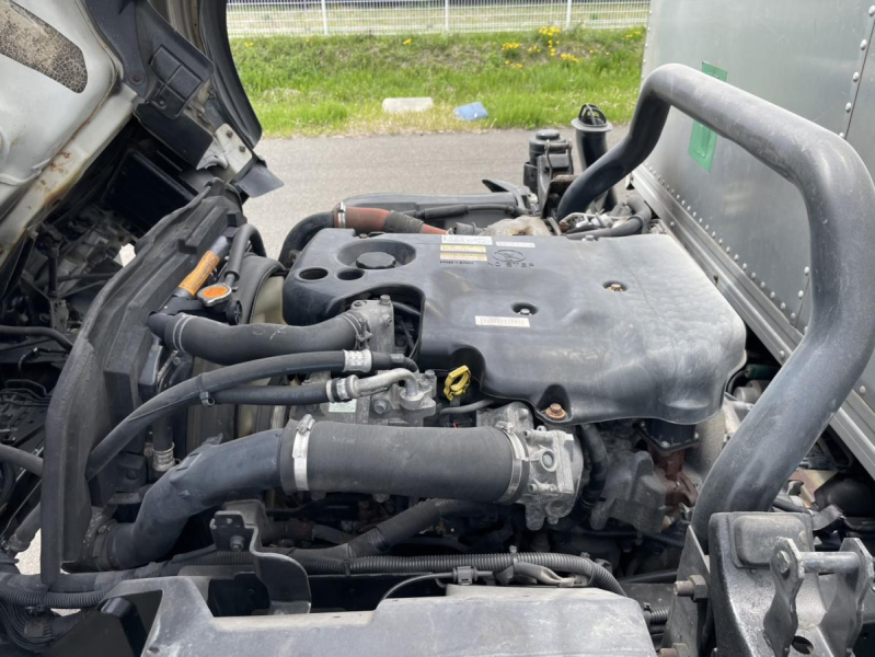 平成25年タイタンワイドロングアルミバンPG4WDAT|中古トラックの販売・買取・査定のアイナビ