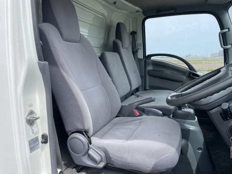 平成25年タイタンワイドロングアルミバンPG4WDAT|中古トラックの販売・買取・査定のアイナビ