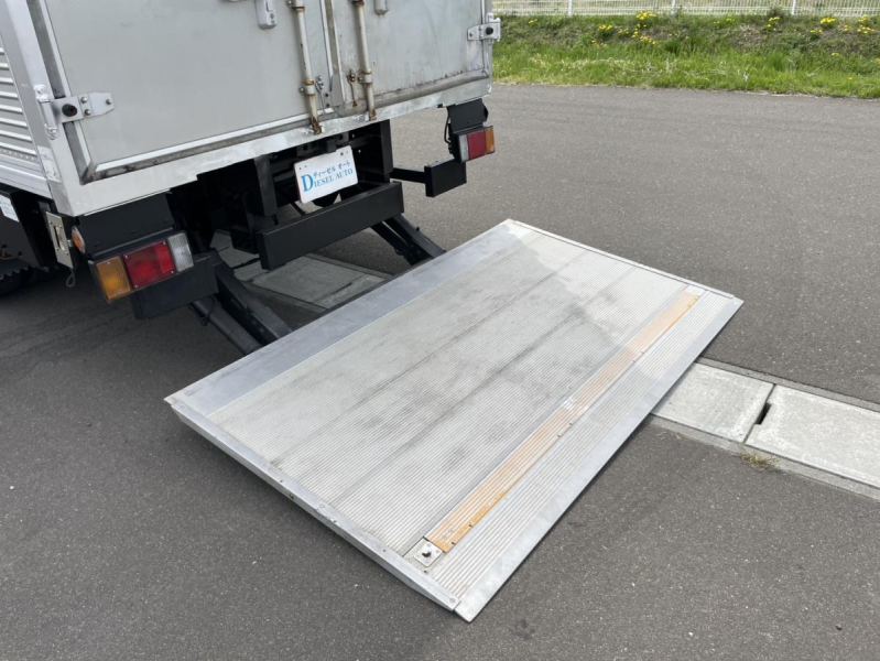 平成25年タイタンワイドロングアルミバンPG4WDAT|中古トラックの販売・買取・査定のアイナビ