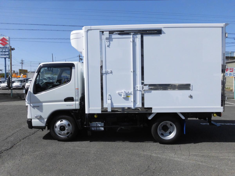 三菱キャンター2T10尺低温式冷凍車　準中免許〇　AT限定〇|中古トラックの販売・買取・査定のアイナビ