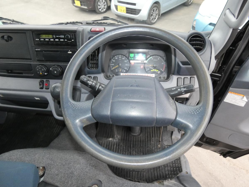 H25　1.4tパネルバン　オートマ260434|中古トラックの販売・買取・査定のアイナビ