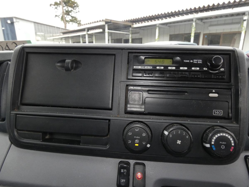 H25　1.4tパネルバン　オートマ260434|中古トラックの販売・買取・査定のアイナビ